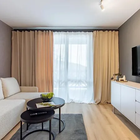 Invest Ul Zeromskiego 15b 5 * シクラルスカ・ポレンバ