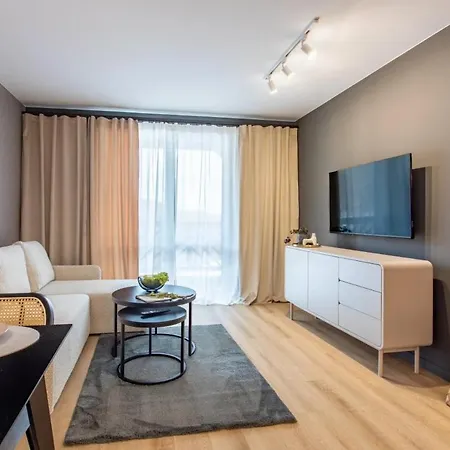 Invest Ul Zeromskiego 15b 5 * シクラルスカ・ポレンバ